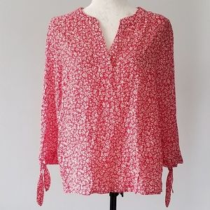 Adrienne Vittadini Red/White Floral Pullover Top